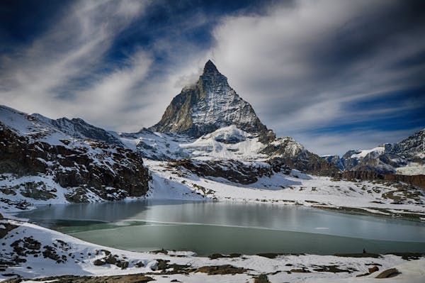 Quiz sobre Zermatt, Suiza: ¿Cuánto sabes sobre este destino de ensueño?